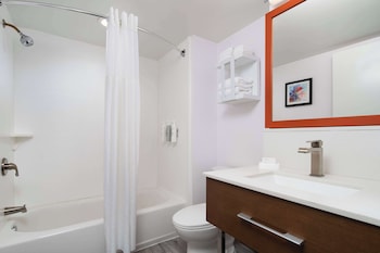 Room, 2 Queen Beds, Refrigerator