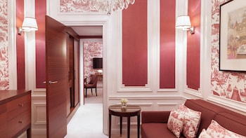 Prestige Room