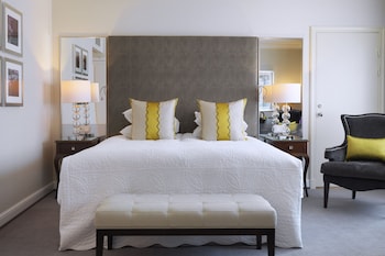 Deluxe Room, 1 King Bed