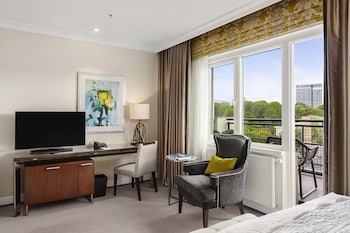 Superior Room, 1 King Bed