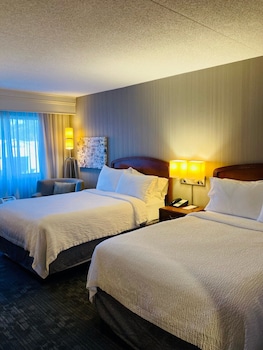 Room, 2 Double Beds (Mobility Accessible, Tub)