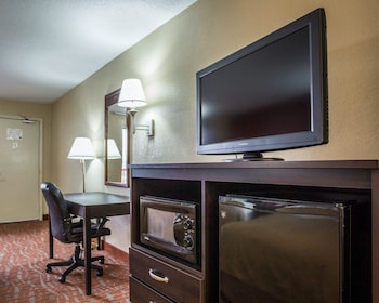 Standard Room, 2 Queen Beds, Non Smoking