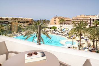 Suite, Pool View (2 adults and 1 child)