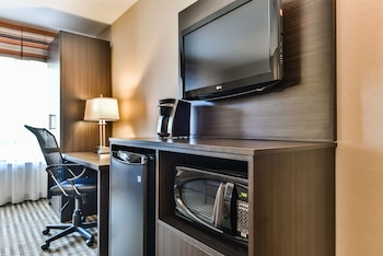 Standard Room, 2 Queen Beds (Interior Corridor 2nd Floor)