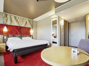 Premium Double Room, 1 Double Bed with Sofa bed, Balcony