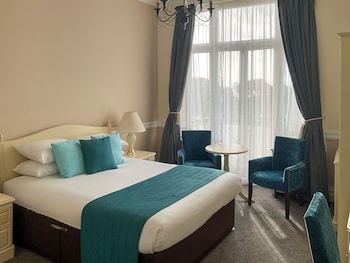 Standard One Double Bed Sea View