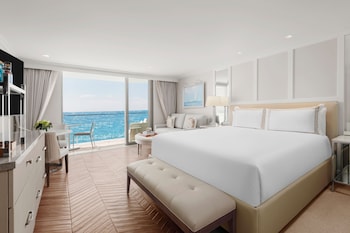 Premium Studio, 1 King Bed, Oceanfront