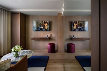 Junior Suite, City View