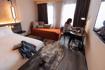 Superior Room, 1 Queen Bed with Sofa bed