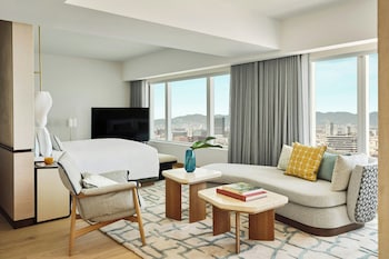 Club Suite, 1 Bedroom (Arts Suite)