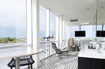 Penthouse, 1 King Bed (View)