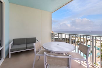 Room, 1 King Bed, Balcony, Beachfront