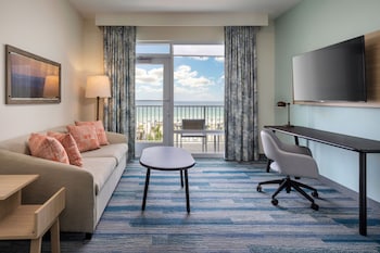 Suite, 1 King Bed with Sofa bed, Beachfront