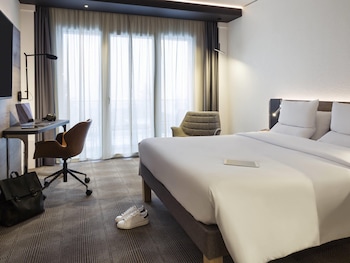 Executive Room, 1 Queen Bed