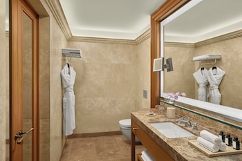 Deluxe Partial Sea View Room Twin Bed