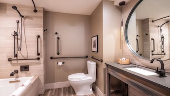 Suite, Patio