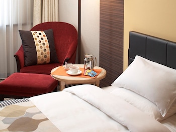 Moderate Double Room,	Smoking