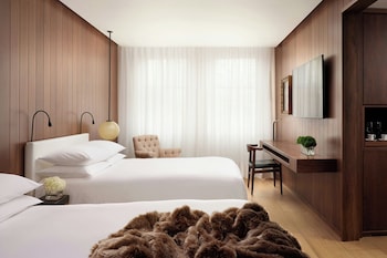 Loft, 2 Twin Beds