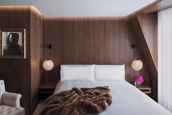 Superior Room, 1 Queen Bed