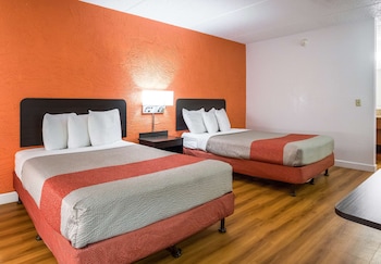 Standard Room, 2 Double Beds, Non Smoking