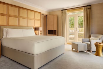 Two Bedroom Crescent Terrace Suite