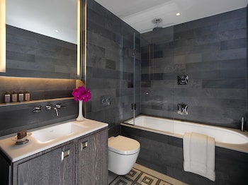 Deluxe Room, 1 Double Bed
