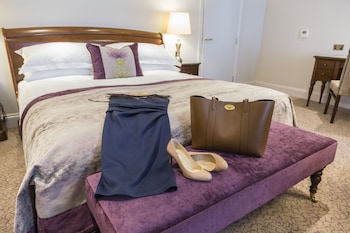 King Suite With Sofa Bed