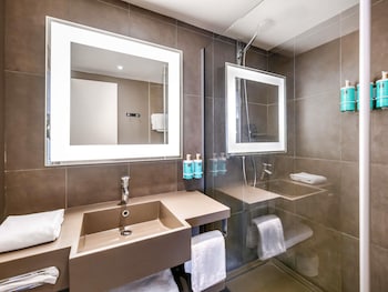 Executive Room, 1 Double Bed with Sofa bed