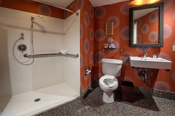 Standard Room, 1 Queen Bed, Mobility Accessible (Communication Features)