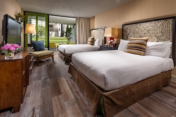 Standard Double Room, 2 Queen Beds