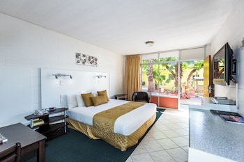 King Spa Room
