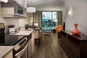 Suite, 1 Bedroom, Kitchen