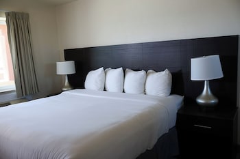 Standard Room, 1 King Bed