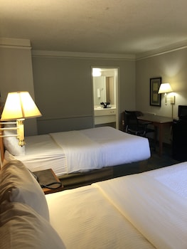 Deluxe Room, 2 Double Beds, Non Smoking