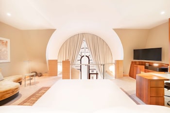 Dome Suite, 1 King Bed (Dome View, Lounge Access)