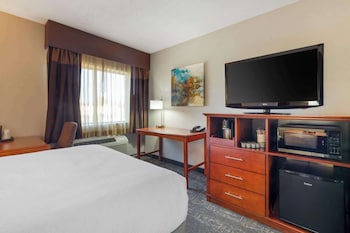 Room, 2 Queen Beds, Accessible, Non Smoking