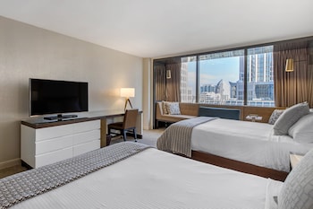 Club Room, 2 Queen Beds