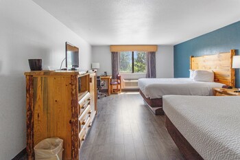 Standard Room, 2 Queen Beds, Accessible, Non Smoking