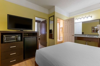 Suite, 1 Queen Bed, Non Smoking