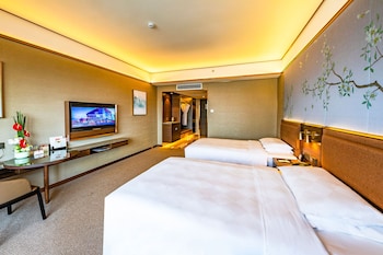 Premier Deluxe Twin Bed Room