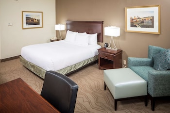 One Queen Bed, Non-Smoking, Accessible