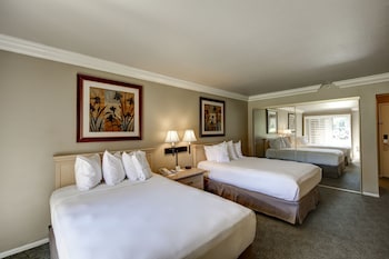 Standard Room, 2 Double Beds