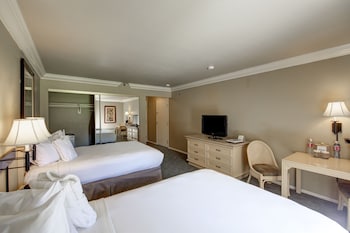Standard Room, 2 Double Beds