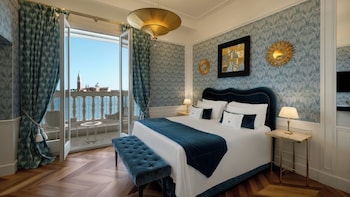 Junior Studio Suite, Terrace, Lagoon View