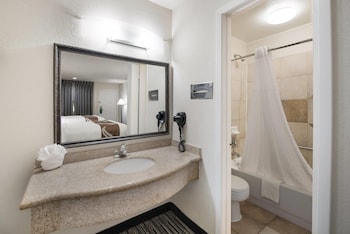 Standard Room, 2 Queen Beds, Non Smoking
