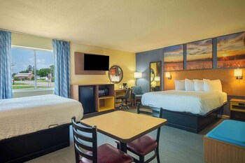 Room, 1 King Bed, Accessible, Non Smoking