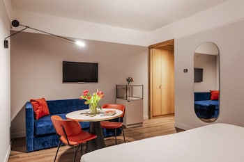 Premium Room (Extra Bed 2 Adults + 1 Child)