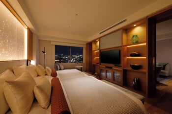Suite Hollywood Twin Room, Non-Smoking, 64sqm