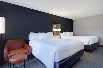 Room, 2 Queen Beds, Non Smoking