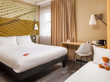 Family Room (Sweet Room by Ibis)